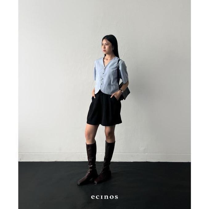ECINOS - Spring Top - Atasan Wanita (Cropped and Relaxed Fit V-Neck Top)