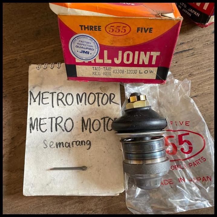 DISKON BALL JOINT BAWAH TOYOTA COROLLA KE30 KE 30 BAL JOIN 555 JAPAN 