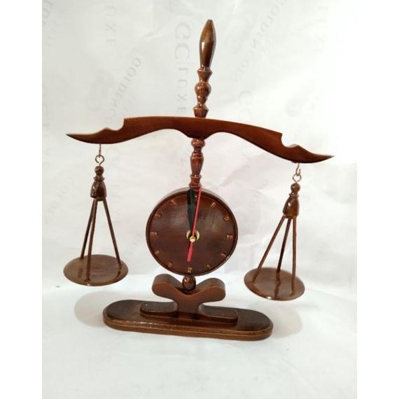 Jam Meja Model Timbangan Kayu Jati Antik