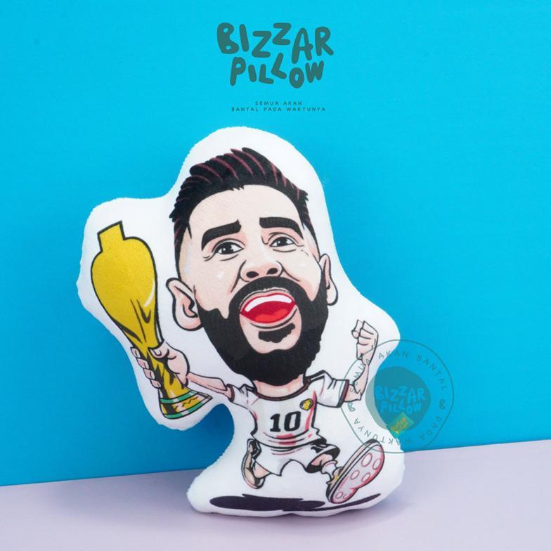 Bantal Karakter Karikatur Pemain Sepak Bola Size S 422