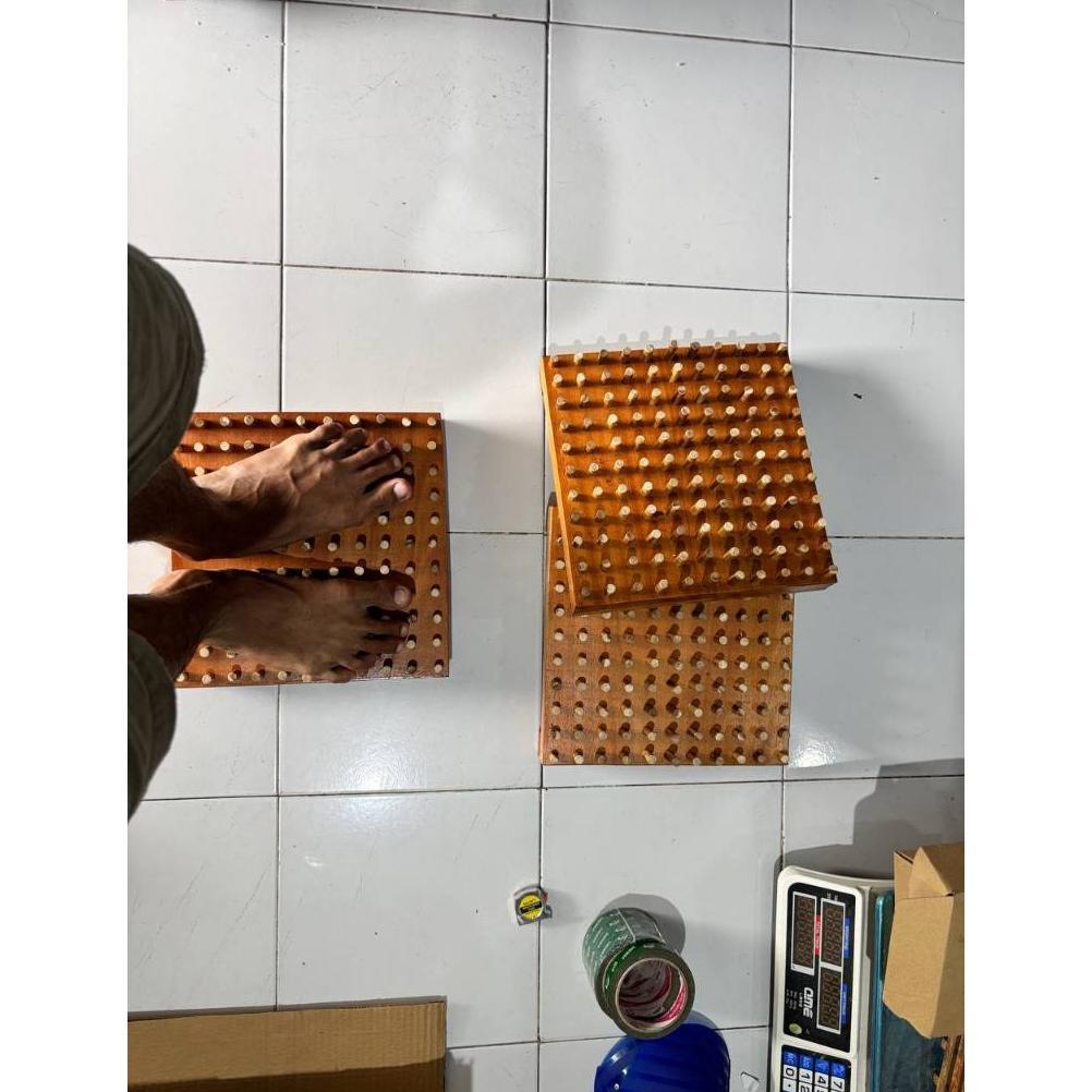 Papan Pijat Refleksi Kayu Terapi Kaki Kesehatan New