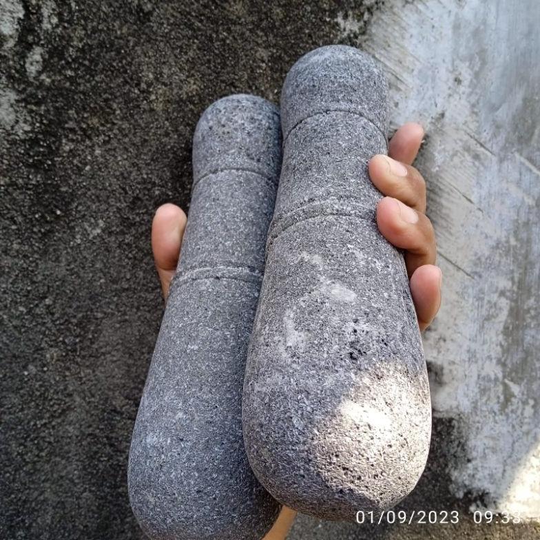 Alu Lesung Penumbuk Lumpang Batu Asli Besar Super