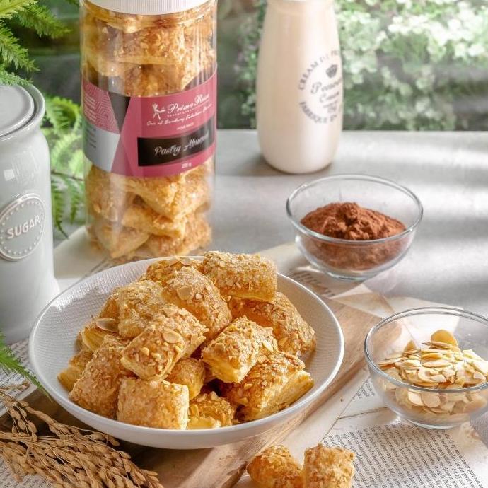 PASTRY ALMOND (tabung)
