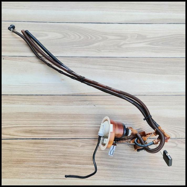TERLARIS PELAMPUNG SENSOR BENSIN KIRI FUEL PRESS REGULATOR BMW E81 E82 E87 E88 !