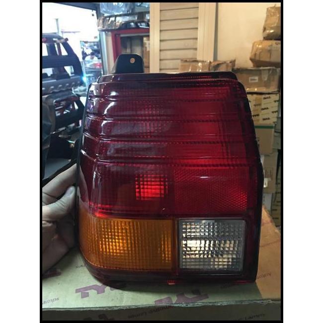 BEST DEAL LAMPU STOP LAMPU BELAKANG LAMPU REM STARLET EP70 / EP71 THN 84 - 8 