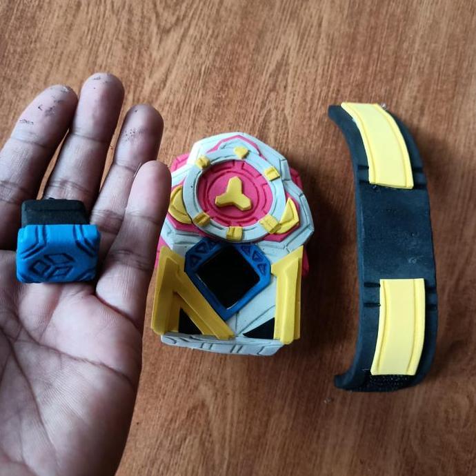 MAINAN GELANG SHINBI HOUSE GHOST BALL BOLA MAKHLUK HANDMADE KEREN