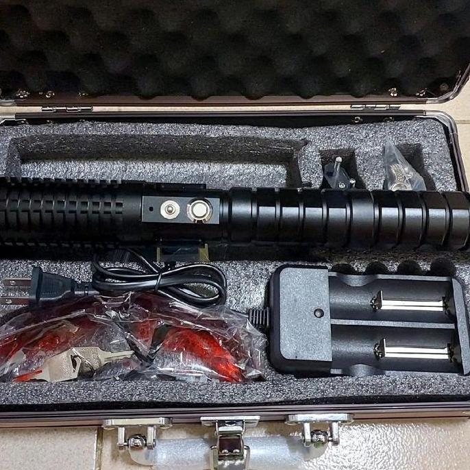 LASER BIRU BAKAR LEBIH KUAT DARI 50000MW BURN LASER