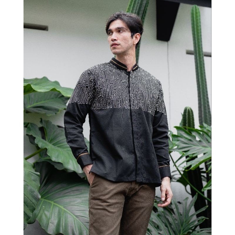 Kemeja Bordir Pria Nuc.Id Yusuf 03 (Hitam)