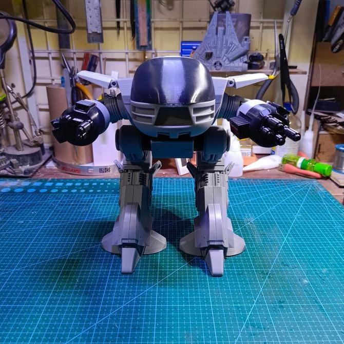 Miniatur Hobby Toys Enforce Droid ED 209 Robocop 3D Print (Kertas)