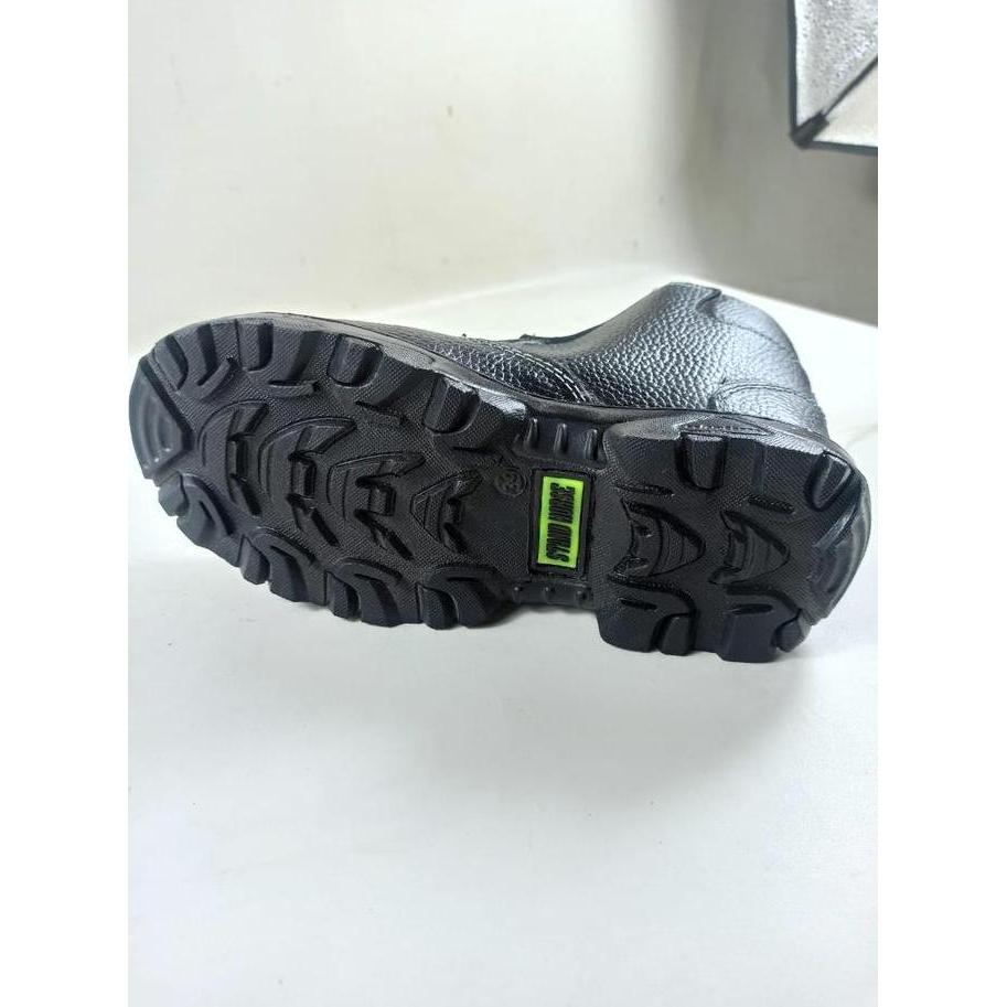 Stand Horse Sepatu Safety Proyek Lapangan Sepatu Sefty Ujung Besi Semi Boot Resleting Full Rubber