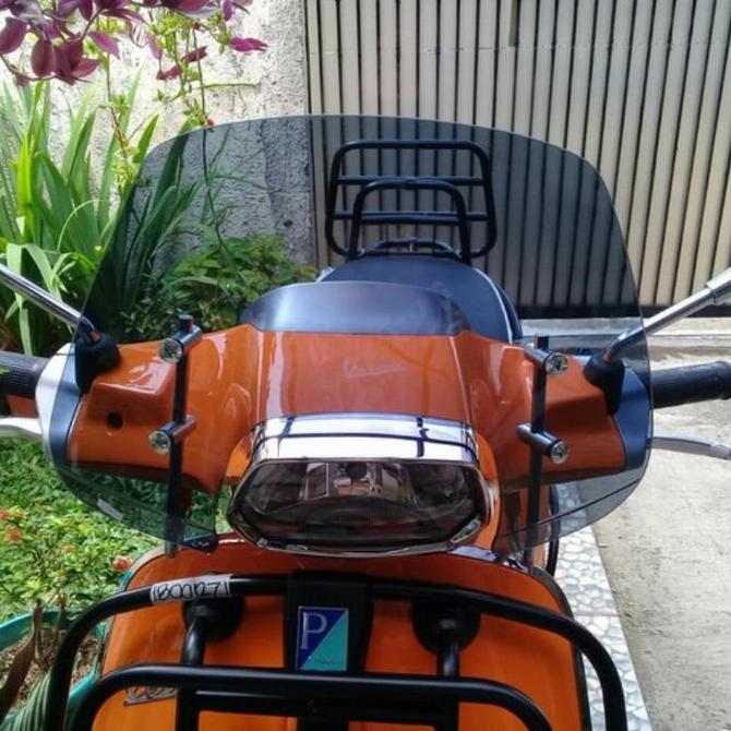 Windshield Flyscreen Vespa Sprint. . Aksesoris Vespa Matic sprint Original