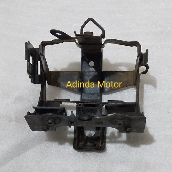 Buruan beli] Box Aki Dudukan Wadah Aki Vario 110 Techno Cbs Original Dudukan Tameng Depan Vario 110 
