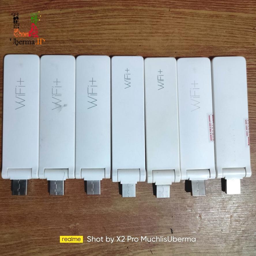 Xiaomi Mi Wifi+ Repeater 2 USB Amplify Range Extender 300Mbps R01 R02 Penguat Signal