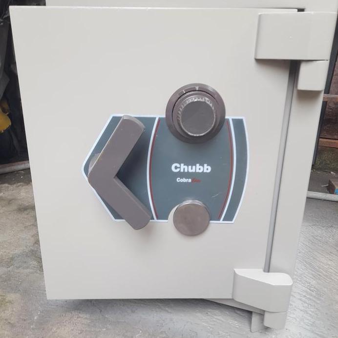 Ready stock Brankas Chubb Cobra Elite Size 2