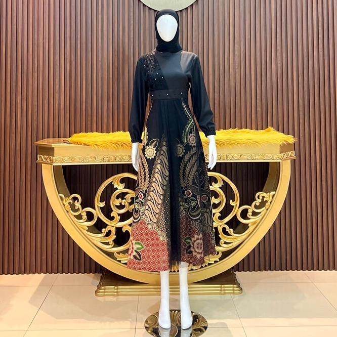 Dres Wanita  Batik Kombinasi  Tile Yg Ada Aksen Mote Nya Dengan Model Terbaru Dress Wanita