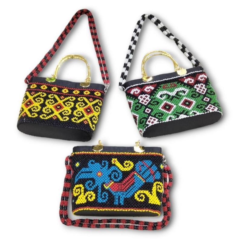 Tas Wanita Manik Manik Dayak