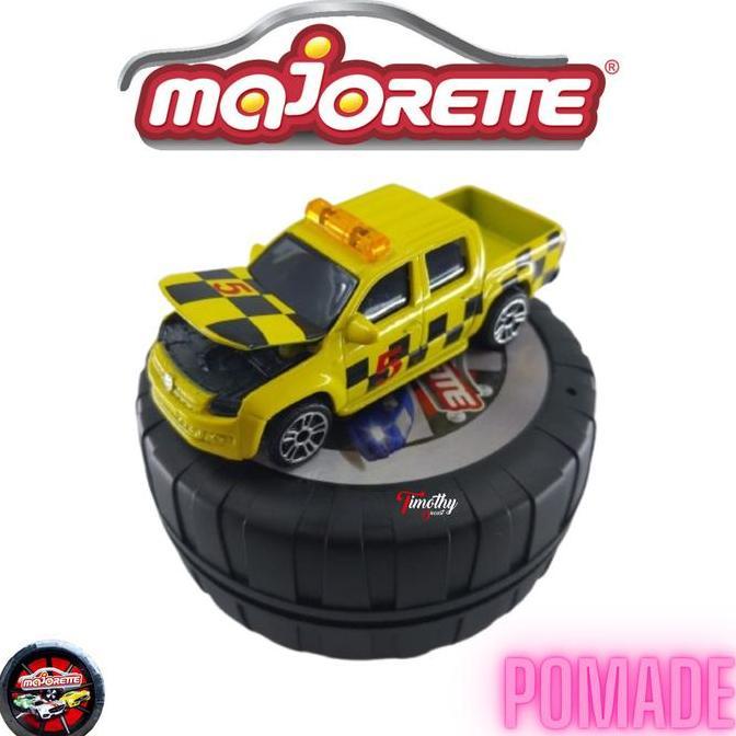 Diecast Majorette Volkswagen VW Amarok Pickup Kuning Open Hood
