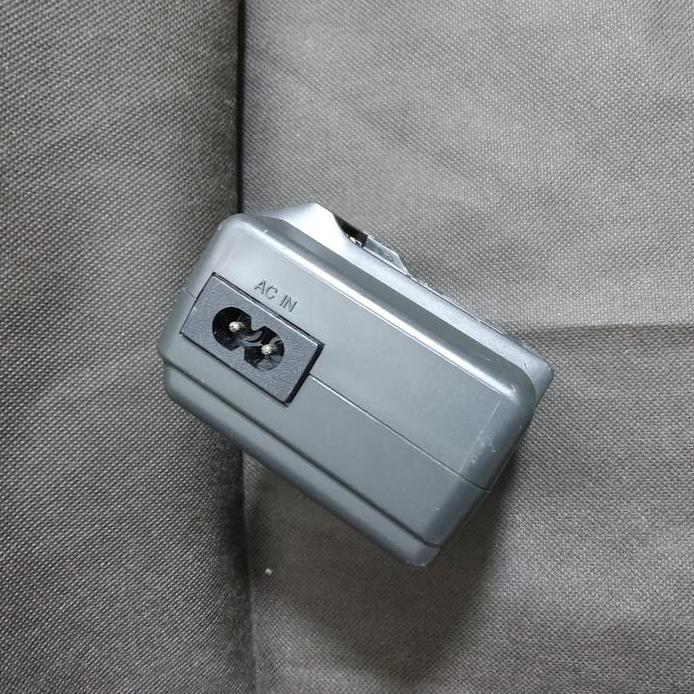Original Second Bekas Copotan Bawaan Kamera Panasonic Vw-Ad9 Camcorder Battery Charger Mains Power S