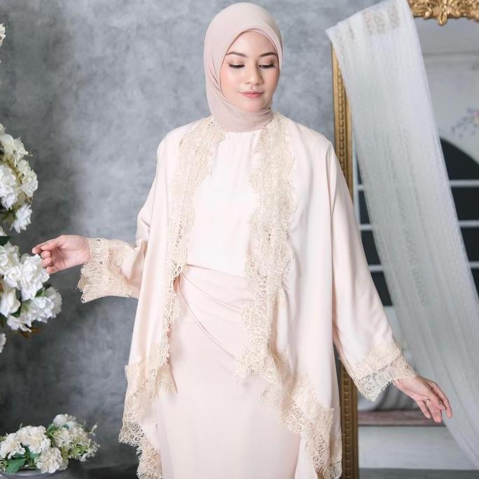 FIRDA -  One Set Putri 3in1  ( Outer Lilit Free Inner ) Raya Exlusive Collection Bahan Silk