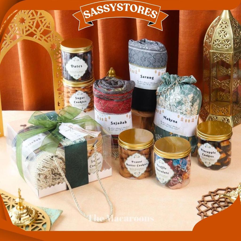 Hampers Mika Box Lebaran Idul Fitri Isi Sajadah Mukena Sarung Kurma Dan Kue Kering / Parcel Hadiah S