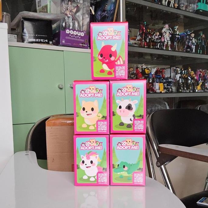 Happy meal mcd Adopt me dog cow unicorn croile