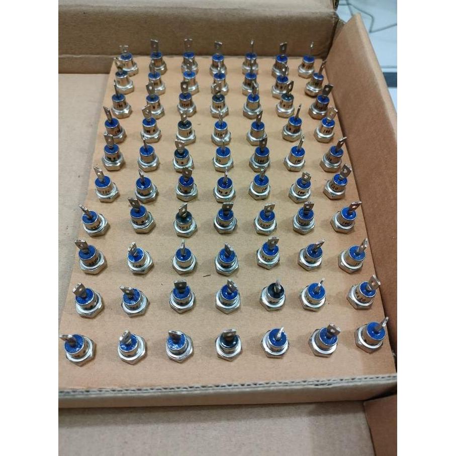 Dioda SCR atau ACR dioda baut