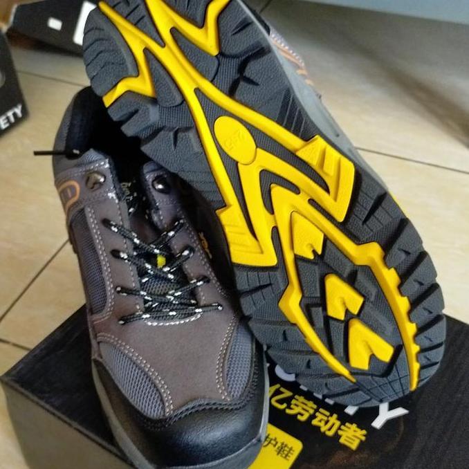 Sepatu Safety Sporty 60