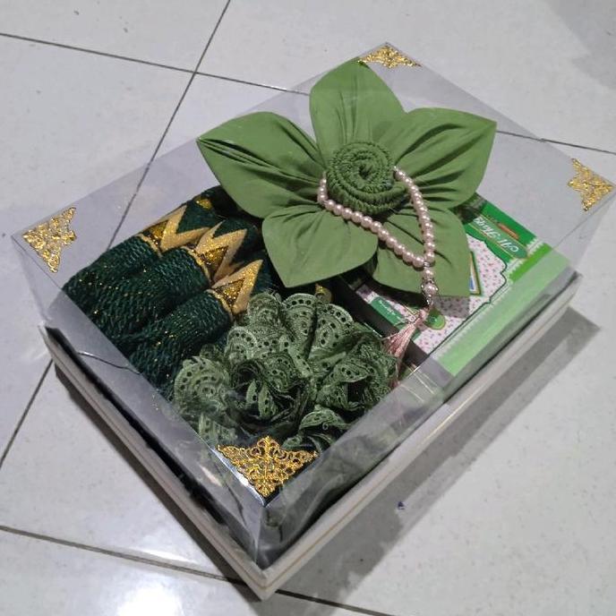 Seserahan lengkap isian box mika Kualitas premium Hias Terbaik Hampers Mukena Muslim Sajadah Tasbih 