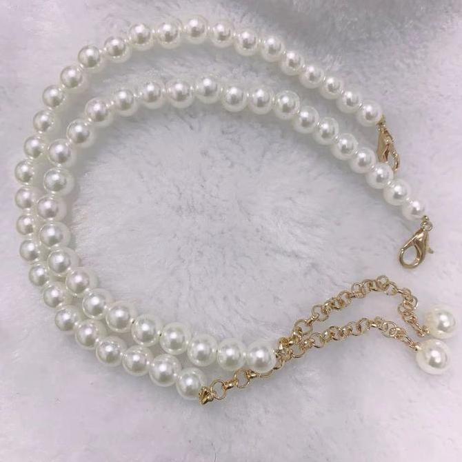 Pearl chain, Mary Jane shoe accessories