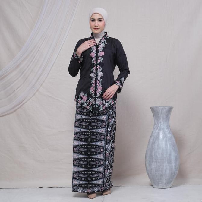Kebaya Adeeva Series Kebaya Encim Kebaya Bordir Kutu Baru Tradisional Wisuda Brokat Jawa Tasik Dress