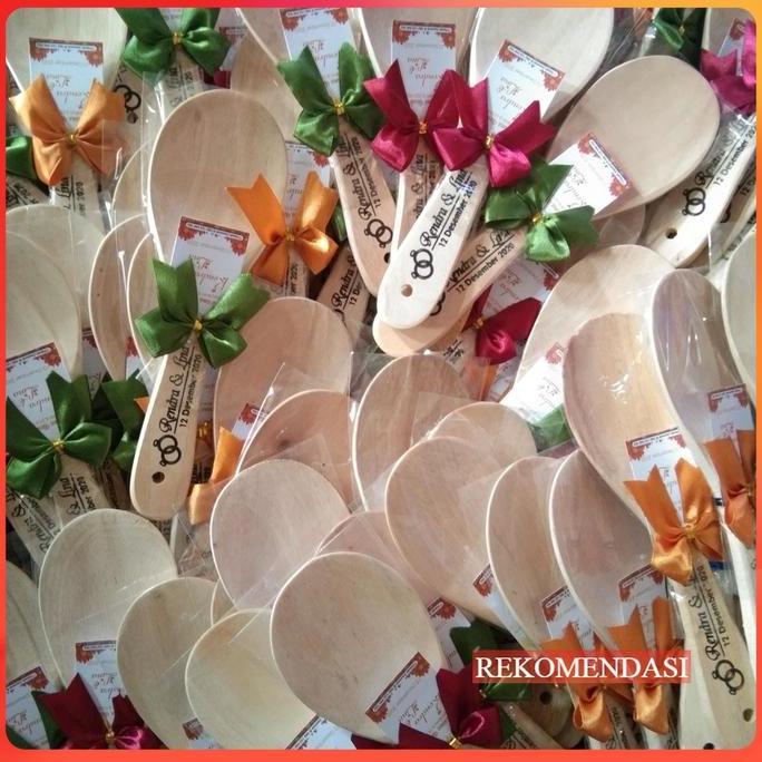 Souvenir Pernikahan Centong Nasi Kayu Paket Isi 100pcs