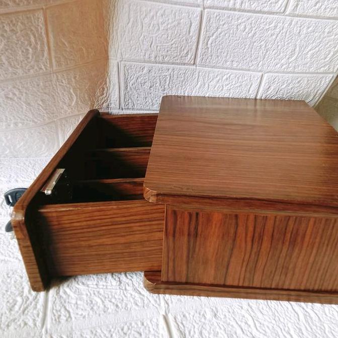 New- PROMO ..Kotak uang sekat 3 kotak serbaguna laci estetik laci uang free kunci Penyimpanan Kayu