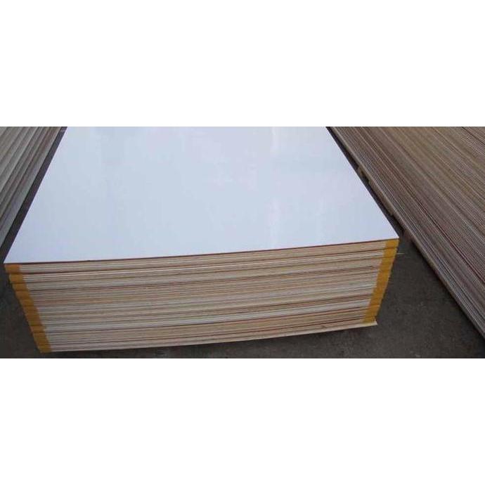 Triplek Melaminto 1 Muka 18Mm / Triplex 1 Muka Melaminto 18 Mm  Sale