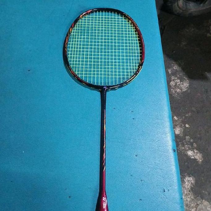 Raket Yonex Astrox 99 pro