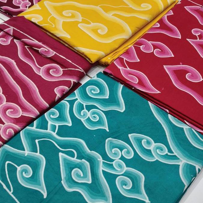kain mega mendung batik tulis