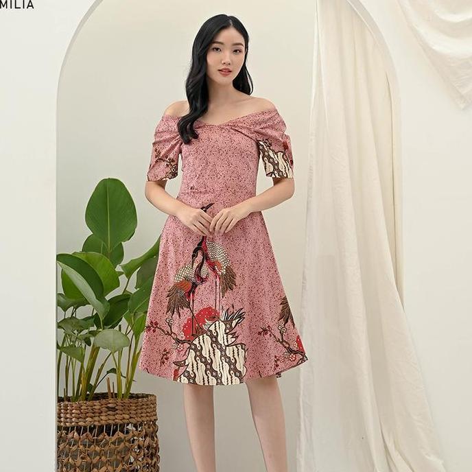 Milia Dress Batik Wanita Sabrina Dress Wanita Batik Modern Gaun Pesta ATerusan Kebaya Seragam Batik 