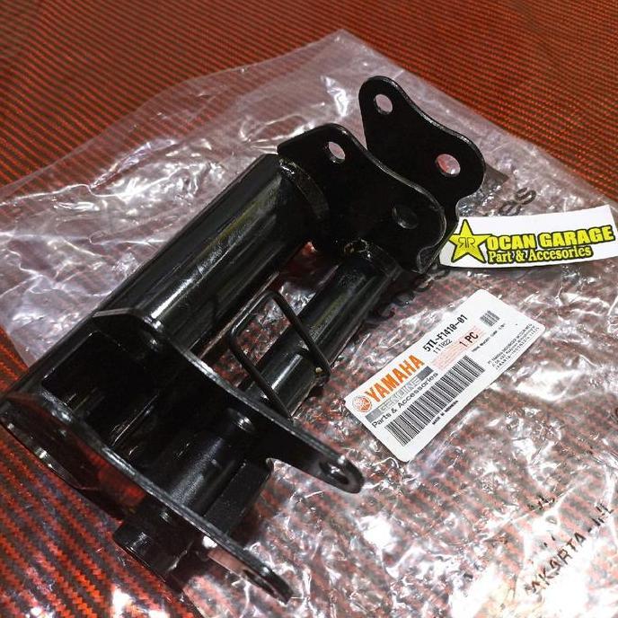 Promo Brecket Engine mounting Mio Original yamaha Engine Mounting mio smile mio sporty original Moto