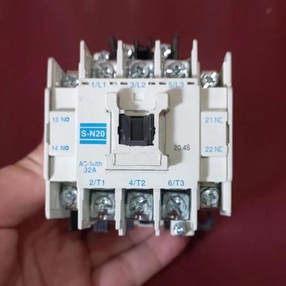 Kontaktor / Contactor Mitsubishi S-N20 SN-20 SN 20 SN20