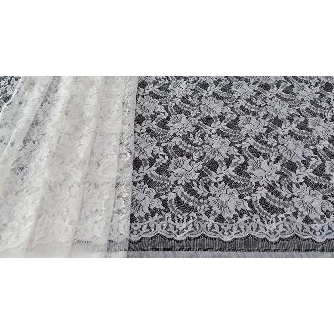 Brokat Semi Perancis Putih Tulang