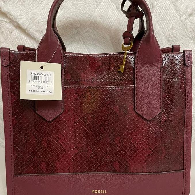 fossil kyler satchel wine