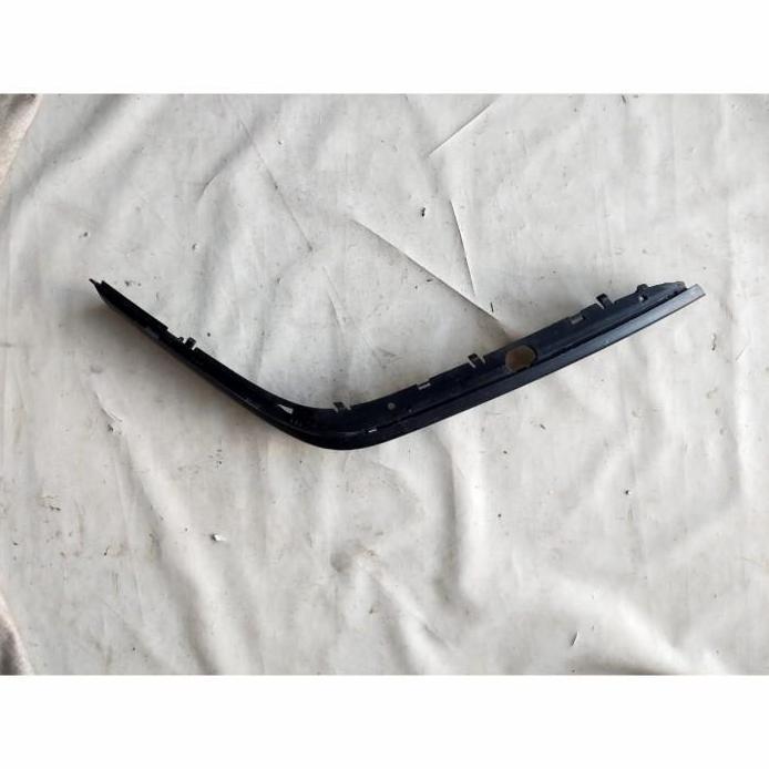 List Bemper Depan Kanan Bmw E38 Seri 7 Garansi