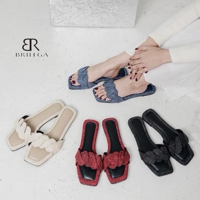 Jelitashoes- Brilega Savana Sandal Teplek Wanita Dengan Design Yang Elegan Dan Simple Serta Nyaman D