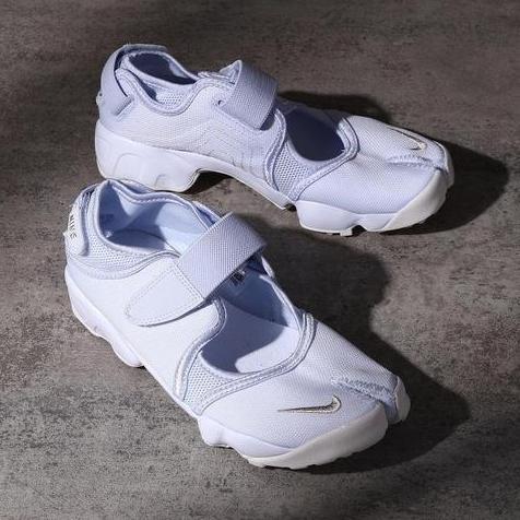 NIKE AIR RIFT BREATHE FOOTBALL GREY BLUE