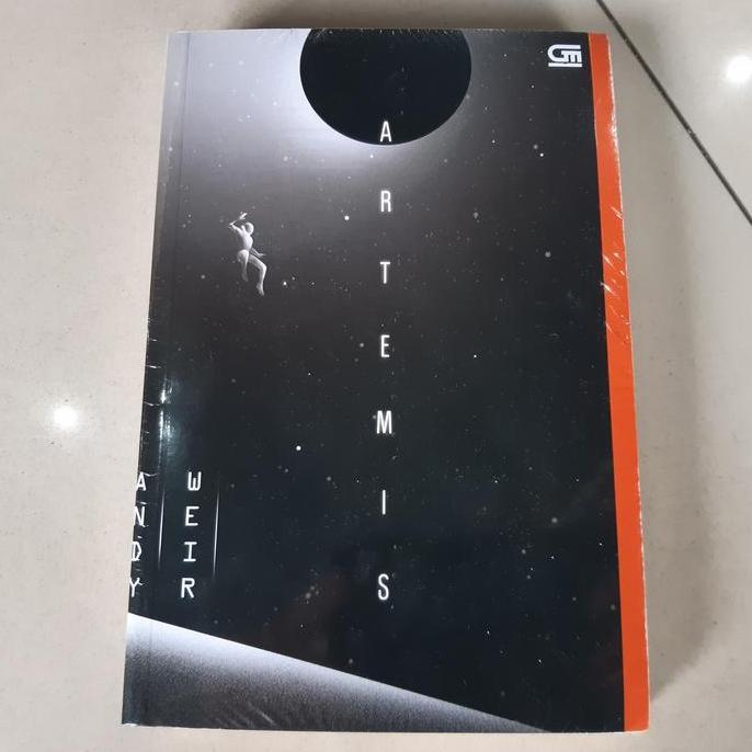 Novel Artemis - Andy Weir