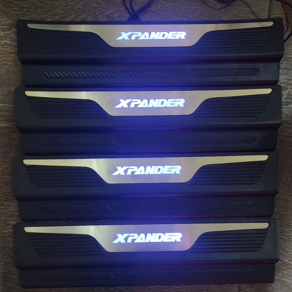 sillplate sil plate samping pintu mobil Mitsubishi xpander / xpander cross lampu