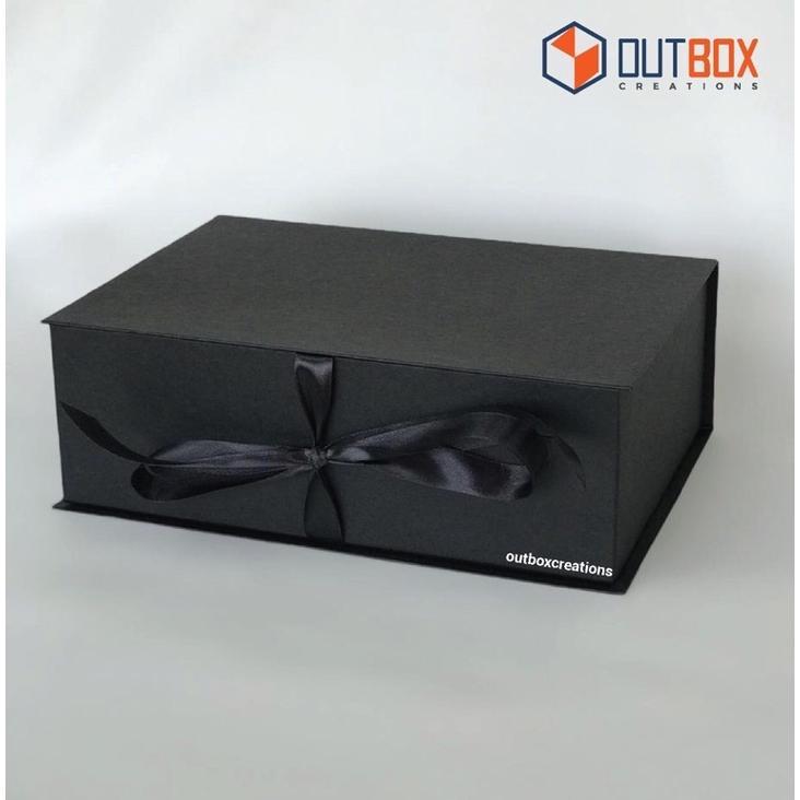 BOX KADO HITAM PITA POLOS