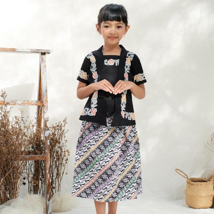 Kebaya Encim Batik Anak Set Lengan Pendek Katun Hitam