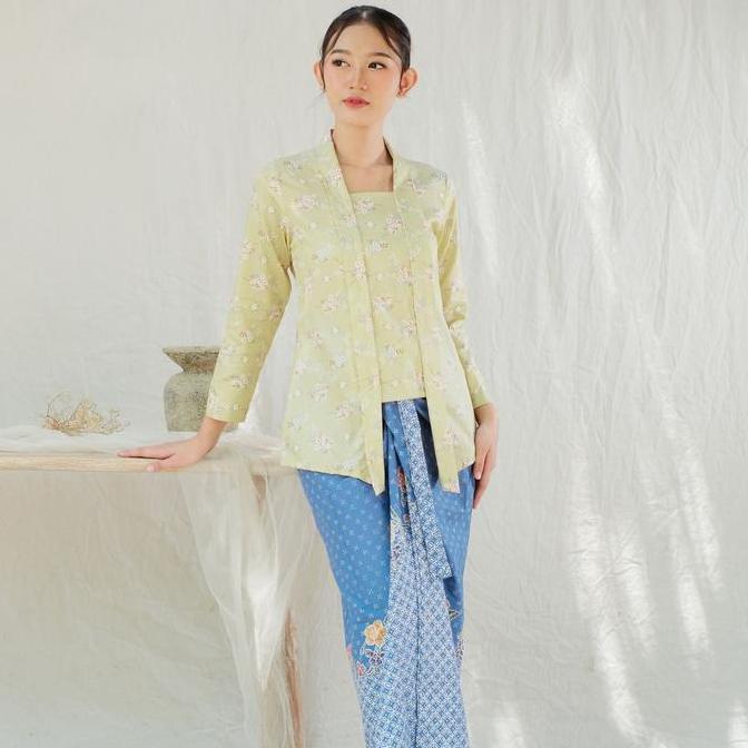 Kebaya kutubaru clara lengan panjang katun jepang hijau lime