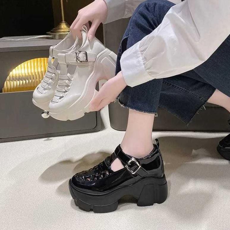 Sepatu Wanita Wedges Korea Sol Tinggi Gesper