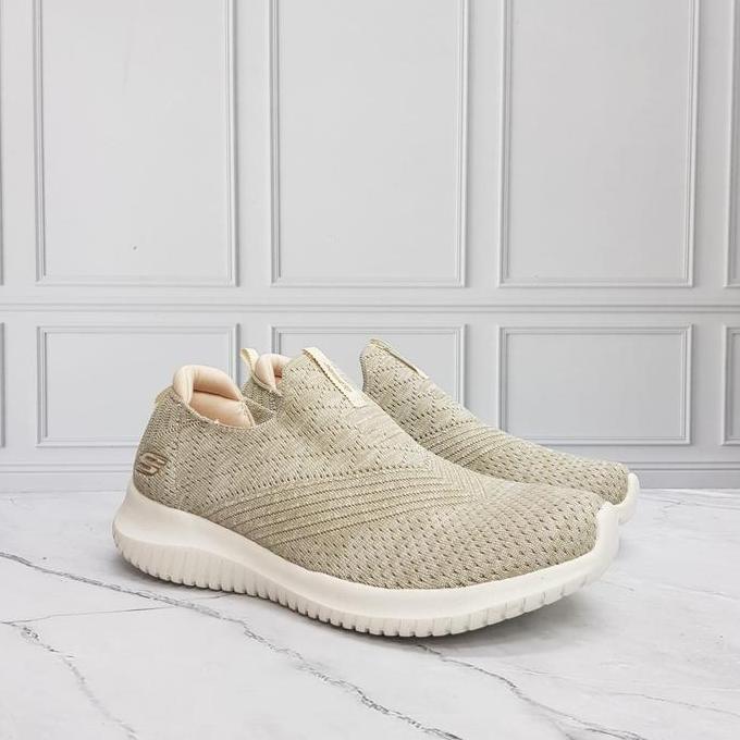 SKECHERS ULTRA FLEX/SEPATU SKECHERS ULTRA FLEX/SEPATU SLIP ON WANITA
